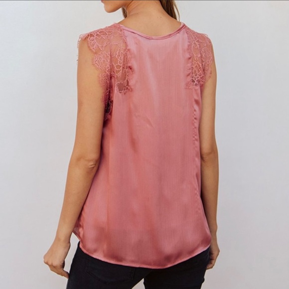 NWT Love Stitch Kaylee Satin Blouse Vintage Rose S - Picture 6 of 15